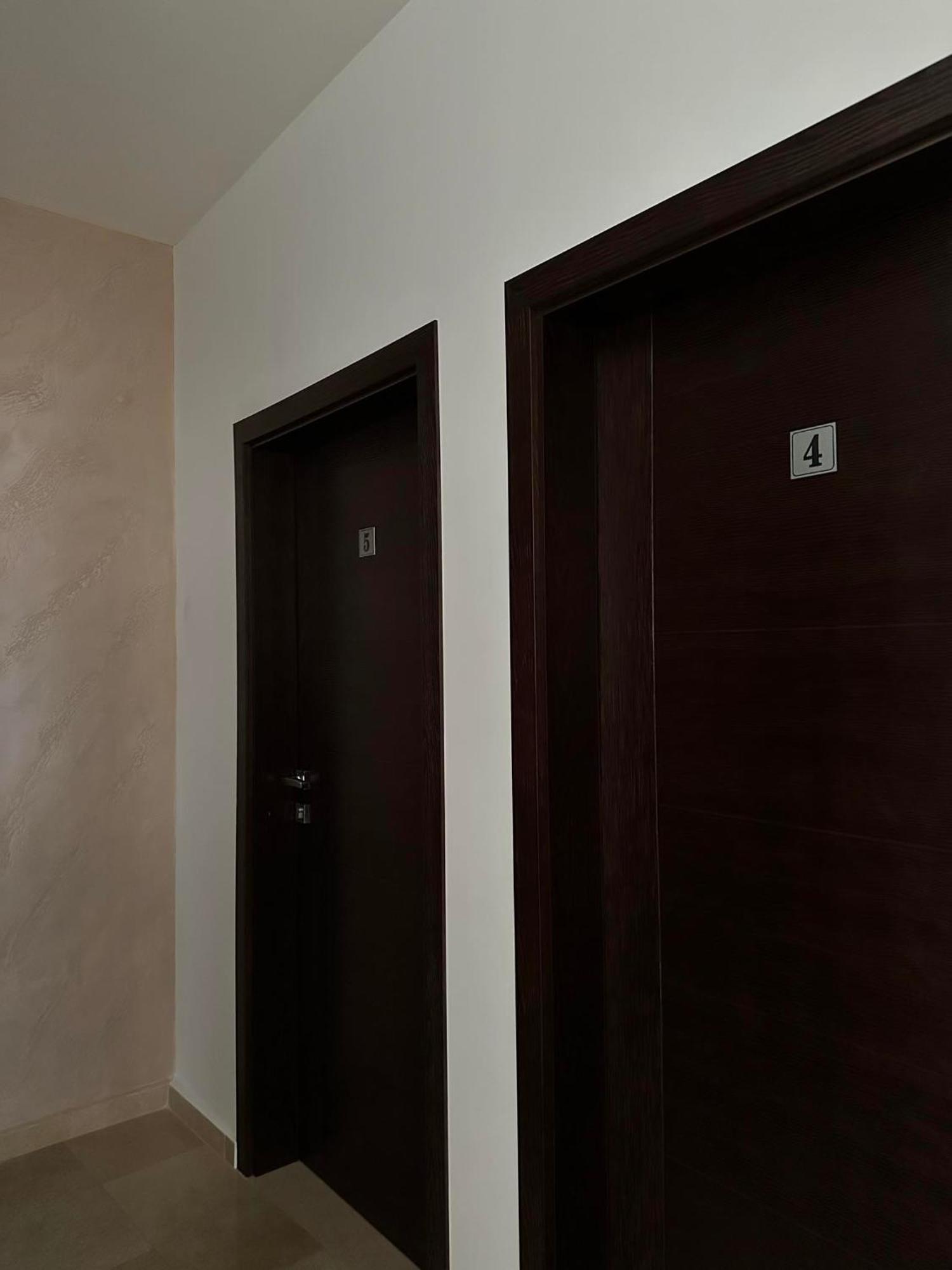 Бялата Къща Hotel Chakalarovo Buitenkant foto