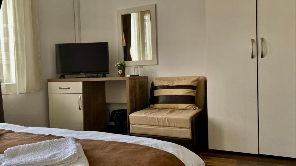 Бялата Къща Hotel Chakalarovo Buitenkant foto